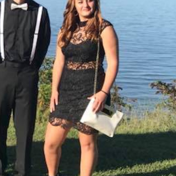 B. Darlin black lace dress - Picture 7 of 7